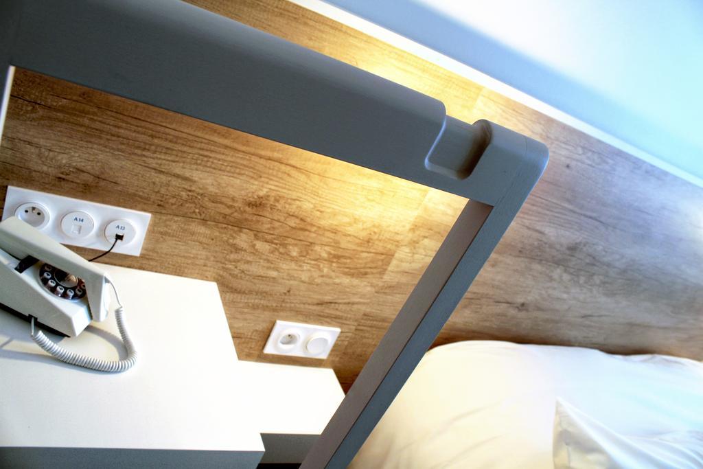 Hotel Le Collonges Tv Connecte Wifi Netflix Brive-la-Gaillarde Room photo